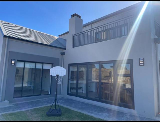 4 BEDROOM PROPERTY TO RENT IN AAN DE WIJNLANDEN
